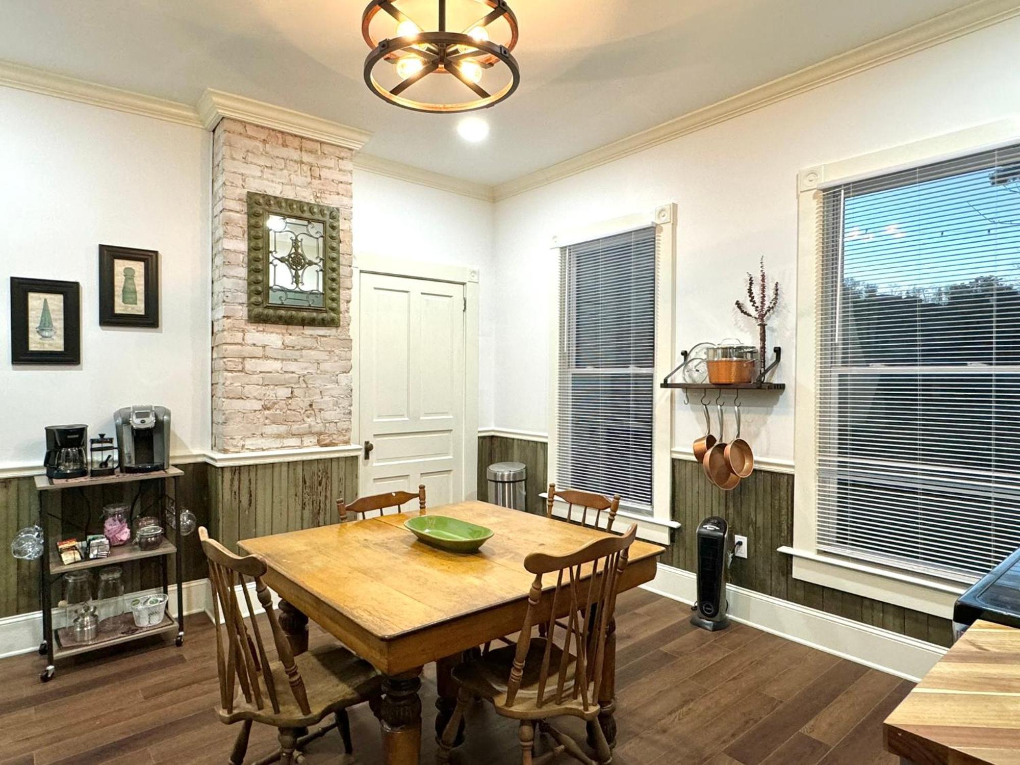 Garden On Capital-Bourbon & Horse Country Apartment Frankfort Luaran gambar
